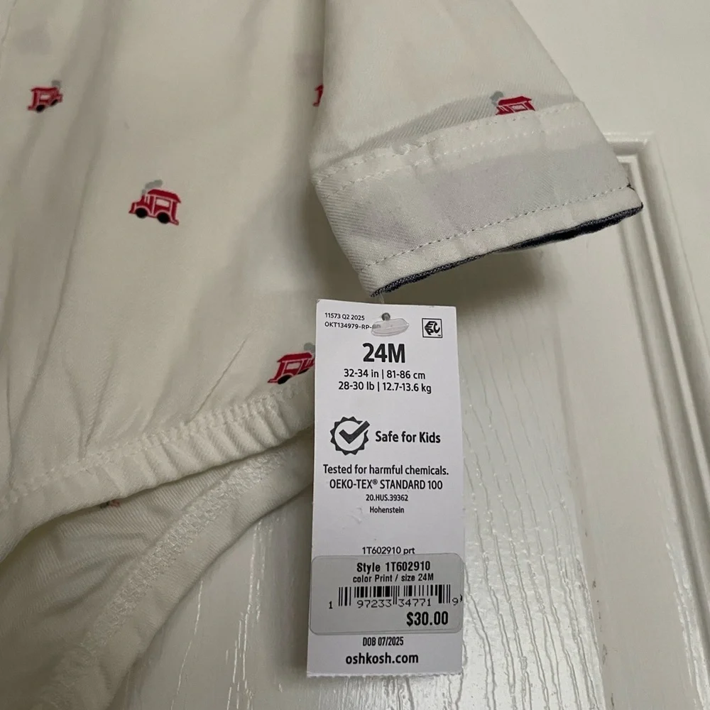 OshKosh B'gosh Cream Bodysuit with Red Train Design NWT size 18-24 months